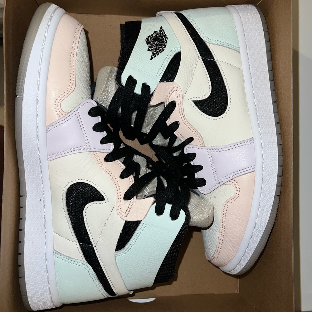 Jordan Women’s Sneakers Pastel Multi-Color Black Swoosh